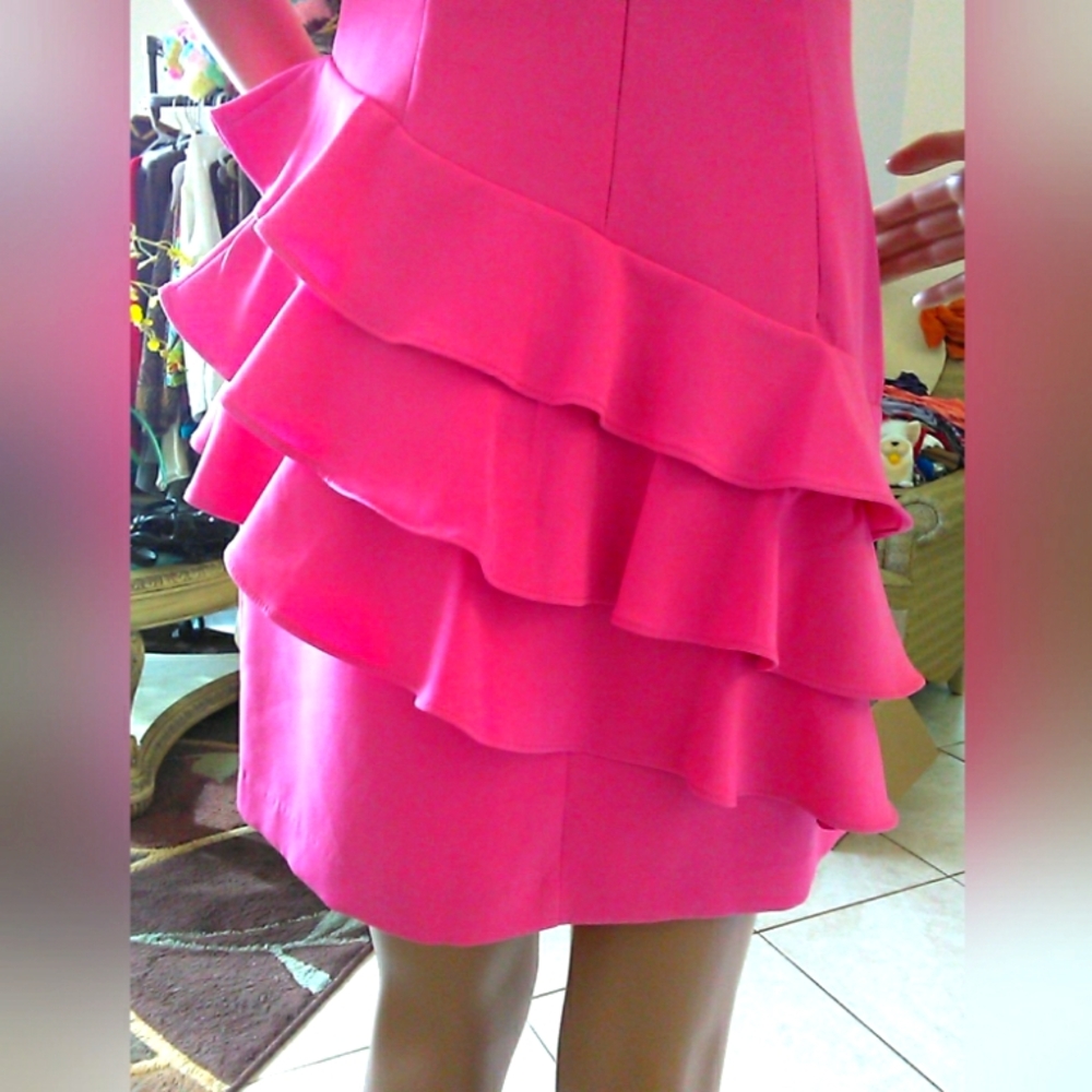 BNWOT PINK ESLEY DRESS W/ RUFFLES SZ. SM SLEEVELESS  LOWER THIGH LENGTH - Picture 6 of 10